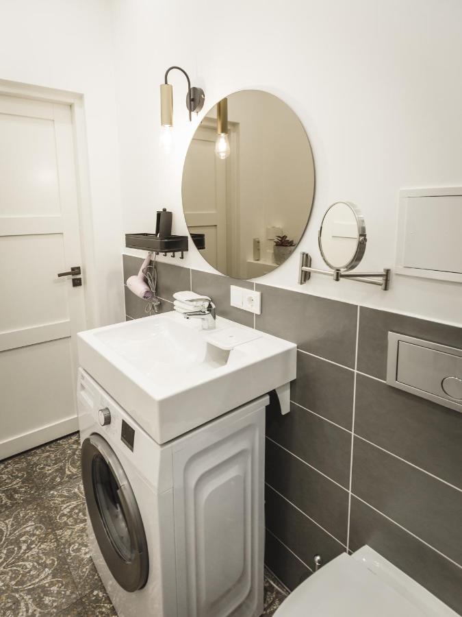 1212 Apartments With Free Parking Riga Kültér fotó